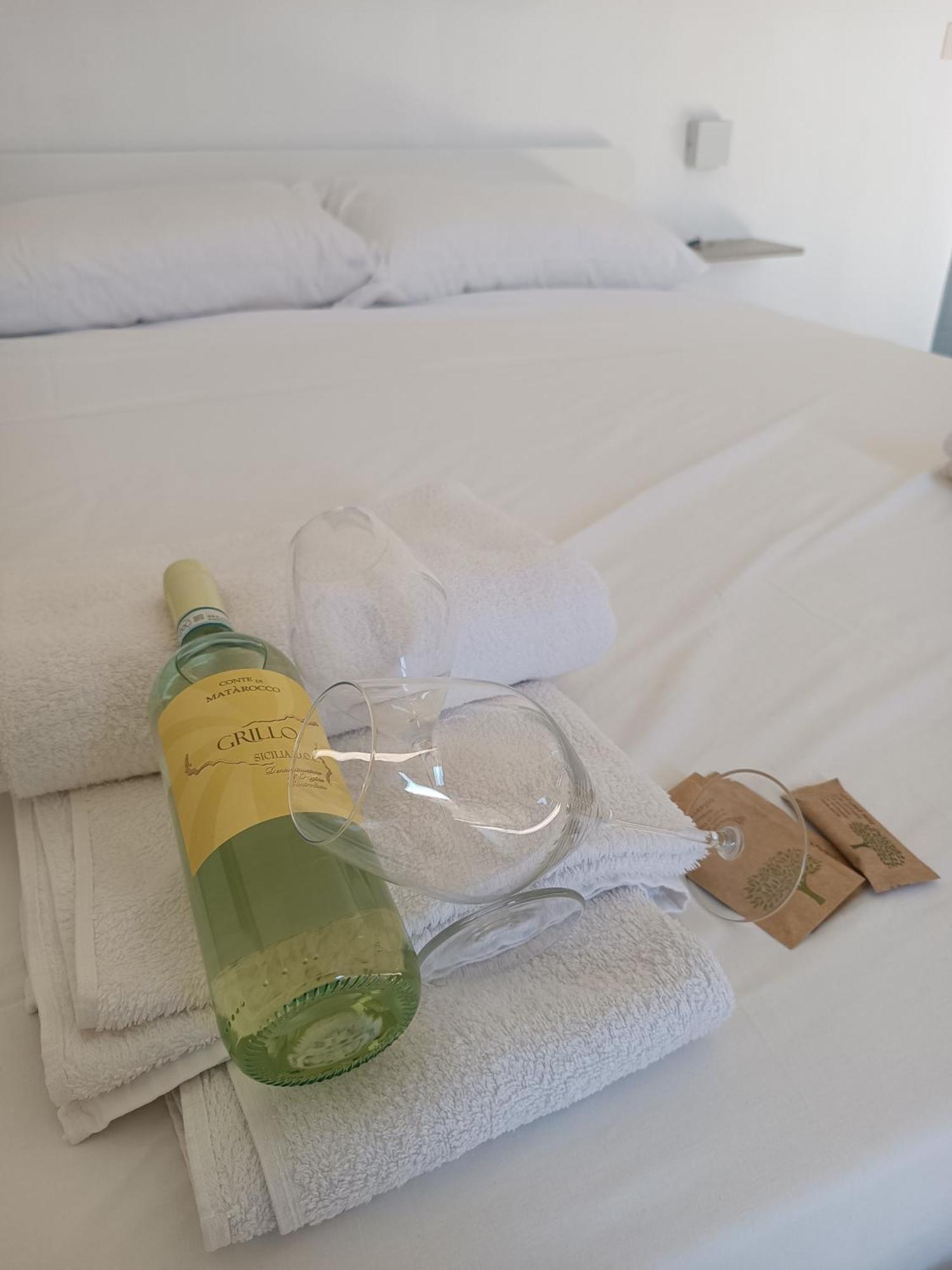 I Balconi Di Porta Mazara Bed & Breakfast Marsala Dış mekan fotoğraf